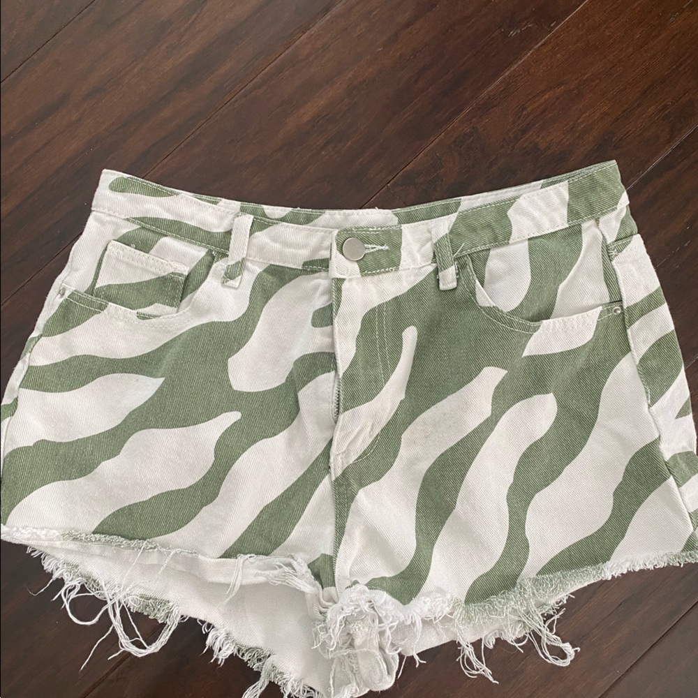 Shein size Large shorts